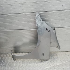 E621 LEWY BŁOTNIK HONDA JAZZ 2011-15