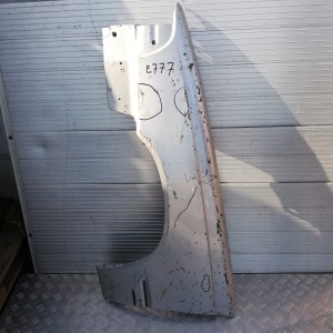 E777 LEWY BŁOTNIK VOLVO V70 1996-