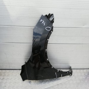 F74/F831 PRAWY BŁOTNIK NISSAN QASHQAI 2013-