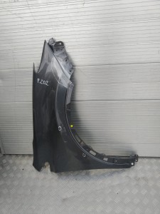 B396/F202/A913/F836/F968/F980/F997 PRAWY BŁOTNIK TOYOTA RAV-4 2013-