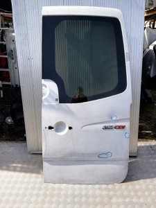C391 DRZWI MERCEDES A906 W906 2012- PRAWY TYŁ