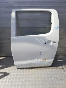 105/121/163/169 TOYOTA HILUX DRZWI LEWE TYŁ  2005-