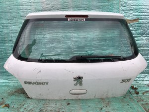 B144 Peugeot 307 KLAPA BAGAŻNIKA BIAŁA