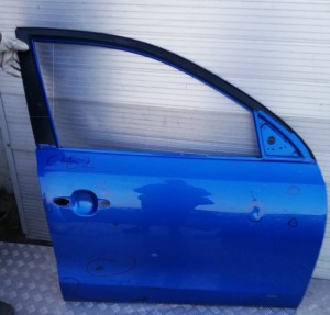 C452/D494 hyundai i30 I30 prawe przednie DRZWI 