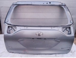 A199 KLAPA TOYOTA TARAGO