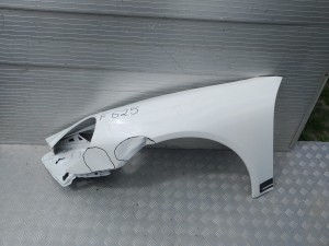 F625 LEWY BŁOTNIK PORSCHE 991