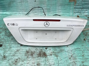 B166 MERCEDES C klasa SEDAN KLAPA BAGAŻNIKA BIAŁA