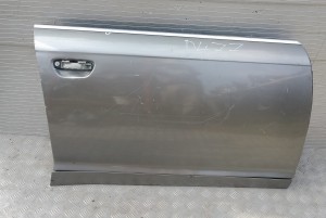 D477 AUDI A6 4F0 PRAWE  DRZWI