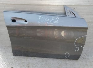 D482 MERCEDES W117 CLA PRAWY PRZÓD DRZWI
