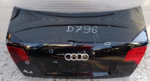 D796 AUDI A4 B7 KLAPA BAGAŻNIKA SEDAN