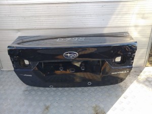 D798 KLAPA BAGAŻNIKA SUBARU IMPREZA