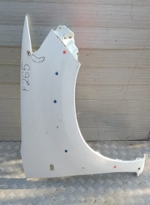 F265/F883/F982/H771 PRAWY BŁOTNIK TOYOTA HILUX  2012-
