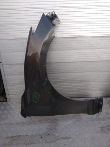 F42/F874/F972/H743/H761 BŁOTNIK PRAWY MAZDA 3 2013-15 