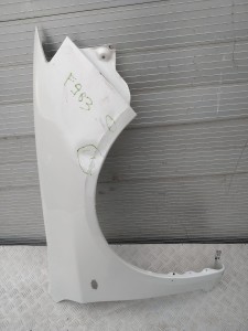 F983 PRAWY BŁOTNIK SUBARU IMPREZA 2011 - 