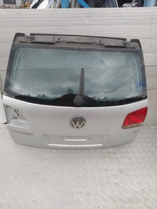 G197 KLAPA BAGAZNIKA  Tylna klapa VW Touareg Tuareg 2009 