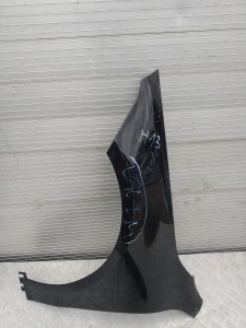 H13/H300 LEWY BŁOTNIK MERCEDES W118 MERCEDES W118 118 CLA