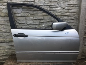 B210 BMW E46 prawe przednie drzwi