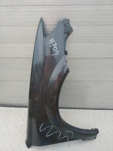 H704  PRAWY BŁOTNIK SUBARU LEGACY 2003
