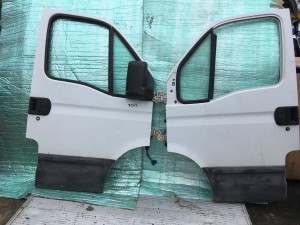 B262 Iveco DAILY drzwi przednie lewe i prawe