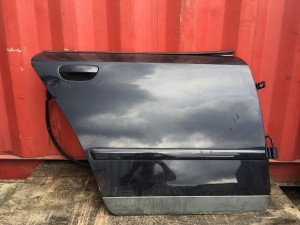 B198 AUDI A3 SPORTBACK PRAWE TYLNE DRZWI