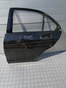 C1065 DRZWI MERCEDES W 204 LEWE  TYŁ 