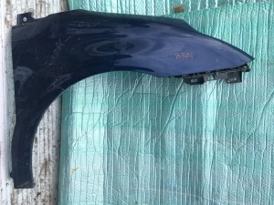 B374 Citroen C4 2004 - 2010 prawy przedni błotnik