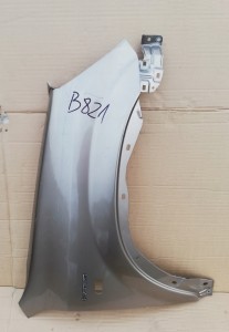 B821 BŁOTNIK HONDA CRV 2002 2003 2004 2005 2006