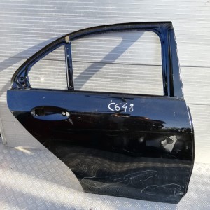 A373/C648/G406 DRZWI MERCEDES W205 PRAWE TYŁ