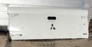 C24 MITSUBISHI TRITON KLAPA BURTA